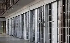 Agenti aggrediti, telecamere distrutte: nuova notte di tensione in carcere