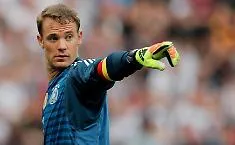 Manuel Neuer in vacanza tra Pachino e Marzamemi