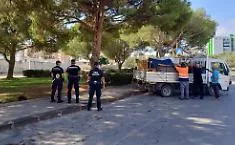 Siracusa, sgomberata la pineta di via Foti: rimossi rifiuti e materiali ingombranti