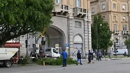 Pestaggio selvaggio in centro a Palermo, caccia a due uomini