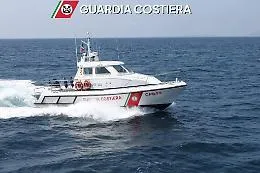 San Vito Lo Capo: la catena del soccorso tra Guardia costiera, vigili del fuoco e privati  trasforma una disavventura a lieto fine
