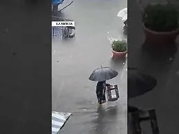 Catania si sveglia allagata: le immagini della "Fera 'o Luni" sommersa