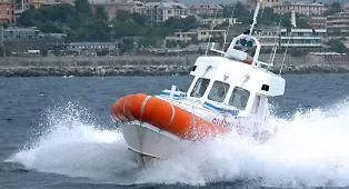 Tragedia a Vendicari, 79enne trovato senza vita in mare