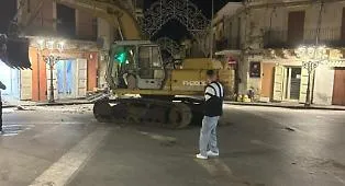 Sortino, due bancomat asportati nella notte: un mezzo pesante per bloccare la strada
