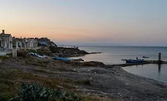 Migranti, in 92 sbarcano nell'isolotto di Portopalo di Capo Passero: sono stati trasferiti sulla terraferma
