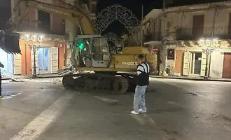 Sortino, due bancomat asportati nella notte: un mezzo pesante per bloccare la strada