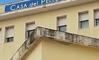 Casa del Pellegrino: zona di guerra nel cuore della citt&agrave;