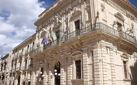 Mini rimpasto e caso Porto: la Giunta accende lo scontro politico
