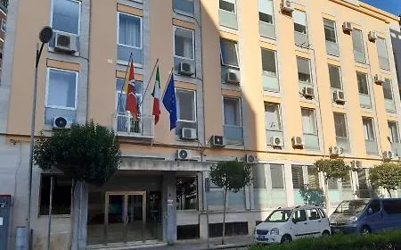 Odontoiatria e odontotecnica negli stessi locali: scatta la chiusura a Siracusa