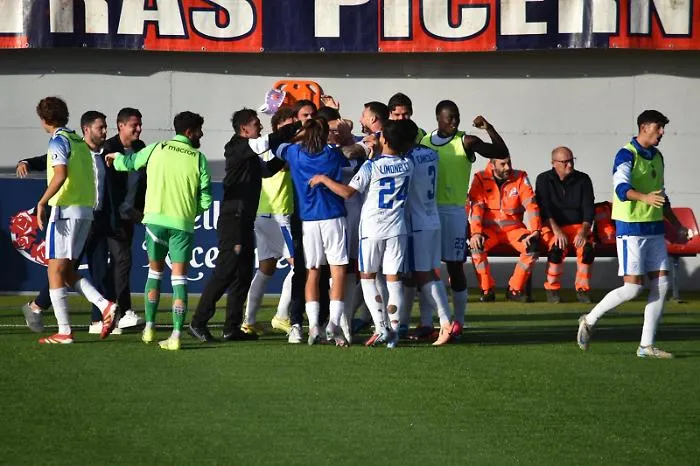 Il Siracusa conquista il primo successo esterno e lascia l&rsquo;ultimo posto