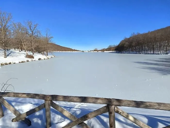 Il lago fiabesco e incantato a meno di due ore da Catania