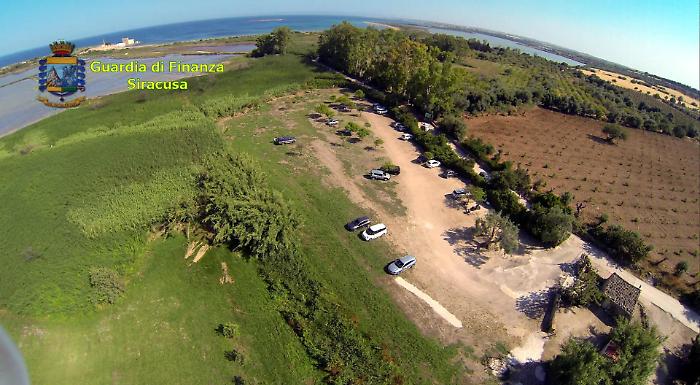 Oasi di Vendicari, sigilli al parcheggio della spiaggia di Calamosche: i reati contestati
