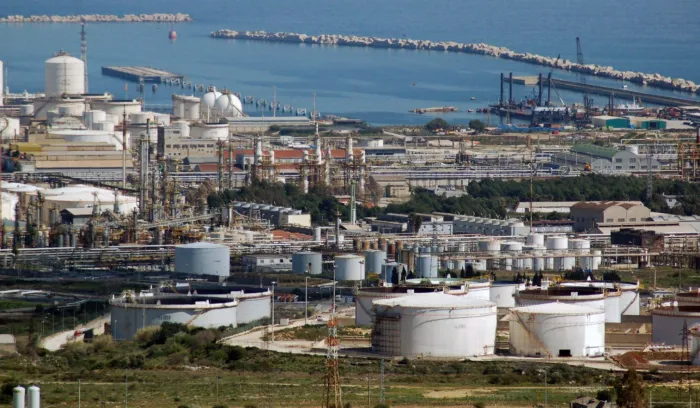 Eni investe in Venezuela, la Cgil rilancia: &laquo;Ora un piano per Priolo&raquo;