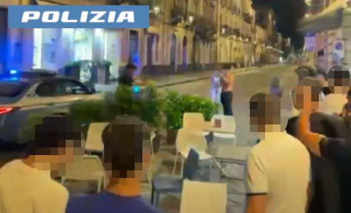 Acireale: con mazze e tubi contro due giovani egiziani, 17 responsabili individuati. Procura: &laquo;Violenza tribale e odio razziale&raquo;