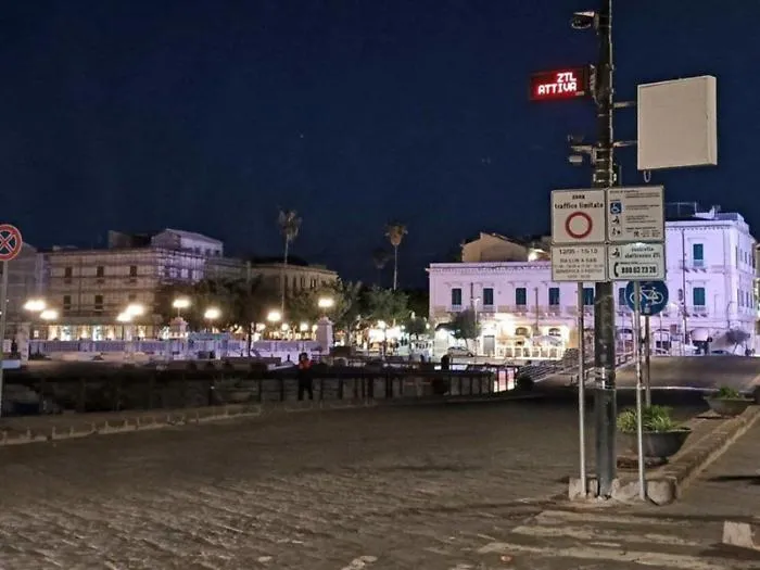 &laquo;Riportare la zona a traffico limitato agli orari autunnali degli altri anni&raquo;