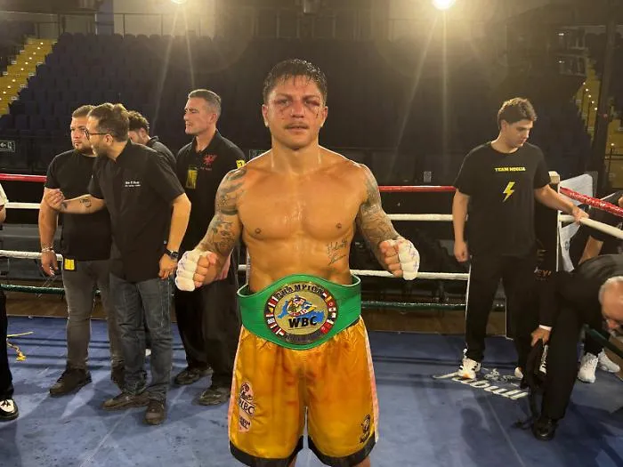 L&rsquo;impresa di "Occhi di tigre": Salvatore Cavallaro &egrave; campione d&rsquo;Europa