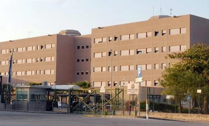 Pestaggio dopo lite in famiglia, 32enne arrestato per omicidio preterintenzionale: la vittima mor&igrave; dopo 48 ore